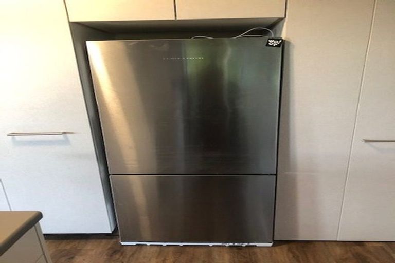 Photo of property in 3/37 Singers Road, Korokoro, Lower Hutt, 5012