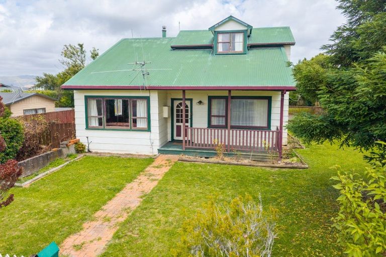 Photo of property in 73 Mclean Street, Woodville, 4920
