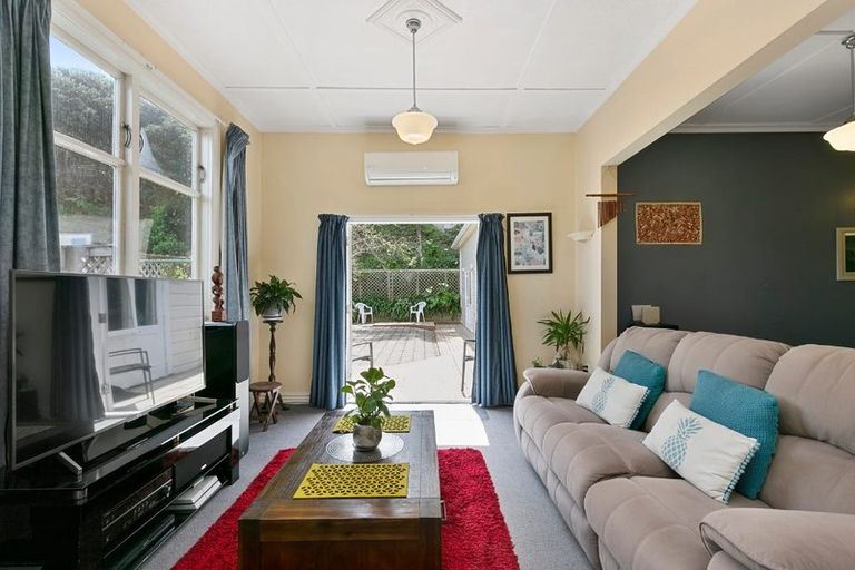 Photo of property in 30 Luxford Street, Berhampore, Wellington, 6023