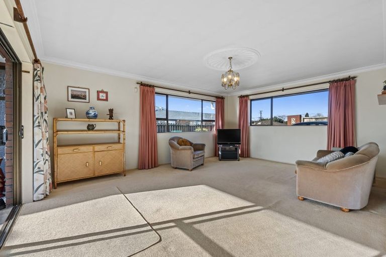 Photo of property in 2/58 Birdwood Avenue, Papatoetoe, Auckland, 2025