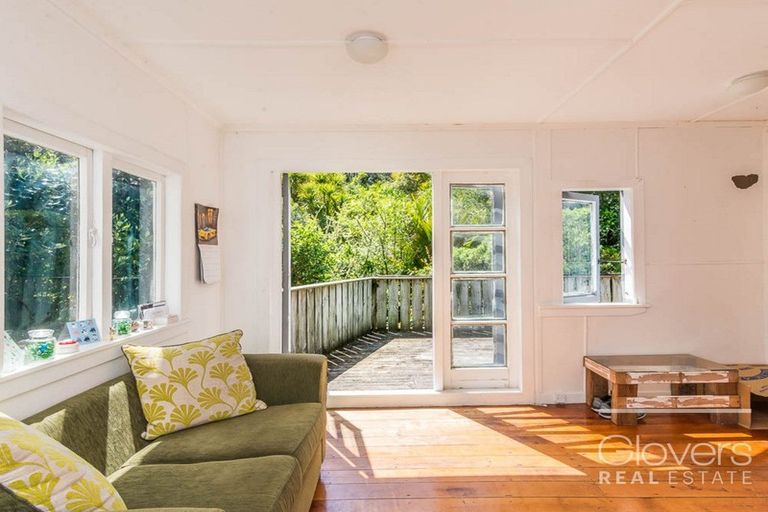 Photo of property in 794 South Titirangi Road, Titirangi, Auckland, 0604