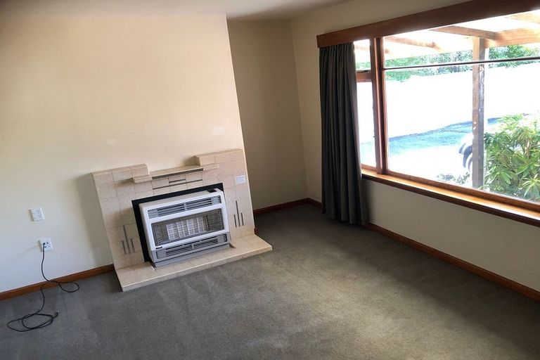 Photo of property in 11 Worthy Street, Ilam, Christchurch, 8041