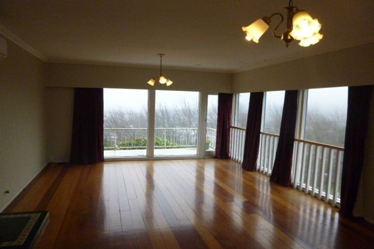 Photo of property in 39 Rangoon Street, Khandallah, Wellington, 6035