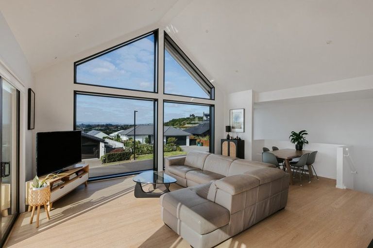 Photo of property in 50 Bert Wall Drive, Omokoroa, 3114