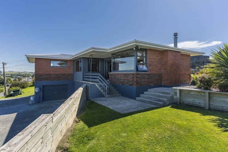 Photo of property in 43 Stamford Street, Balclutha, 9230