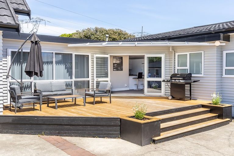 Photo of property in 315 Te Moana Road, Waikanae, 5036