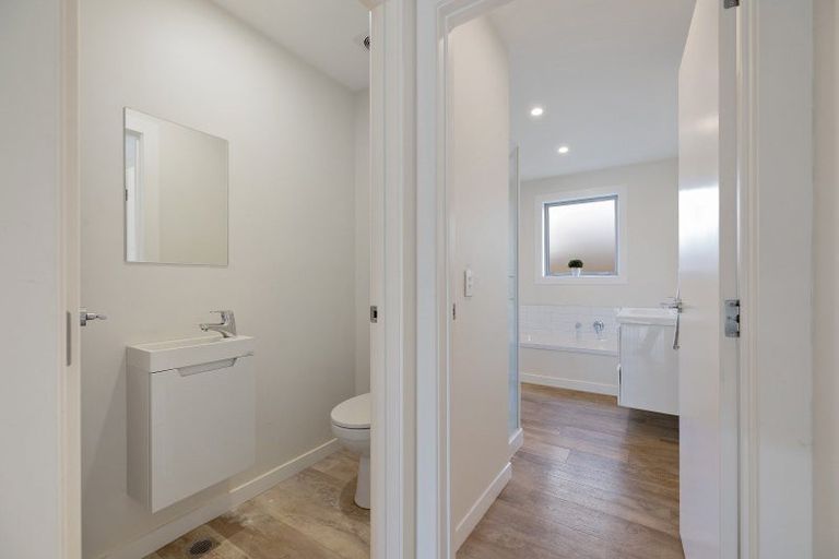 Photo of property in 27 Bale Road, Jacks Point, 9371