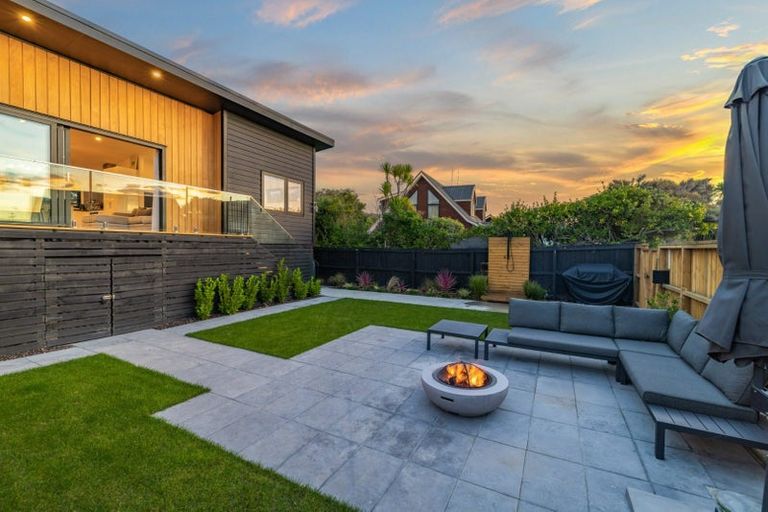 Photo of property in 2/2 Mermaid Place, Southshore, Christchurch, 8062