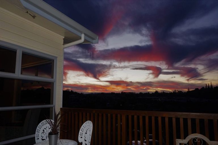 Photo of property in 9 Ko Place, Pyes Pa, Tauranga, 3112