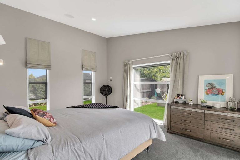 Photo of property in 127 Pegasus Boulevard, Pegasus, 7612