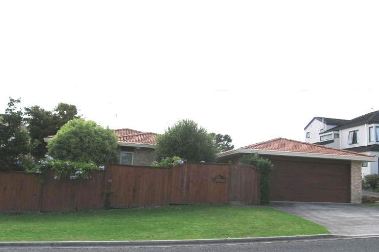 Photo of property in 34 Waiake Street, Torbay, Auckland, 0630