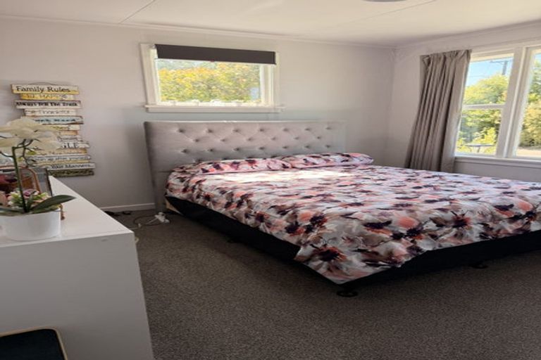 Photo of property in 25 Cumnock Street, Wallacetown, 9816