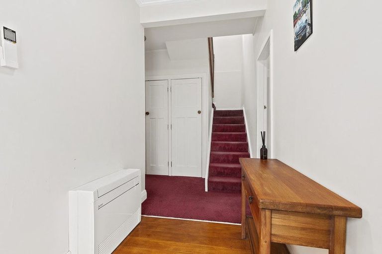 Photo of property in 70 Nottingham Street, Karori, Wellington, 6012