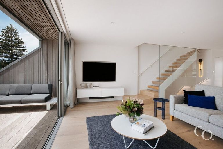 Photo of property in 13 Marine Parade, Mount Maunganui, 3116