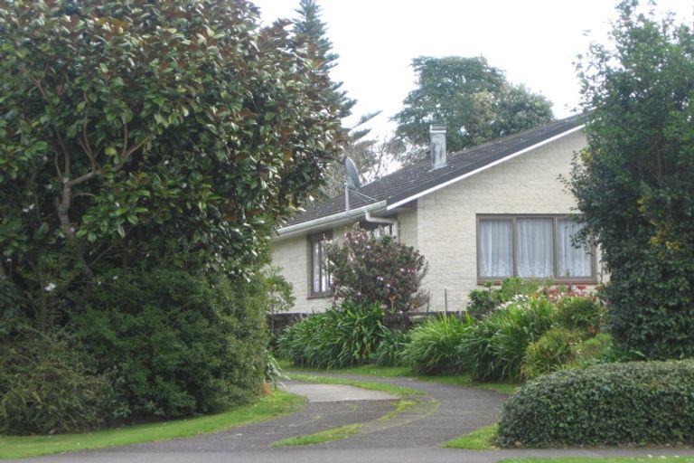 Photo of property in 100 Govett Avenue, Frankleigh Park, New Plymouth, 4310