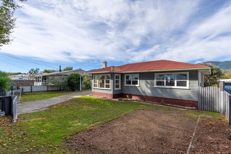 Photo of property in 293 Nayland Road, Stoke, Nelson, 7011