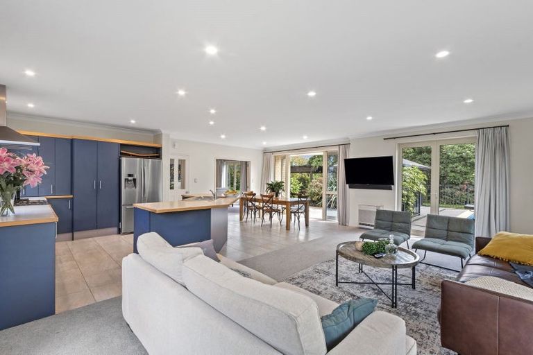 Photo of property in 14 Roderick Alleyn Lane, Papanui, Christchurch, 8052