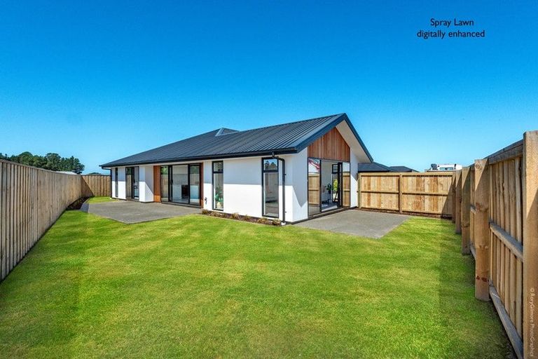 Photo of property in 10 Monarch Drive, Rolleston, 7614