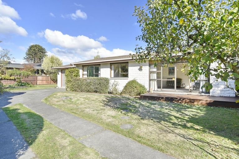 Photo of property in 40 Riverlaw Terrace, Saint Martins, Christchurch, 8022