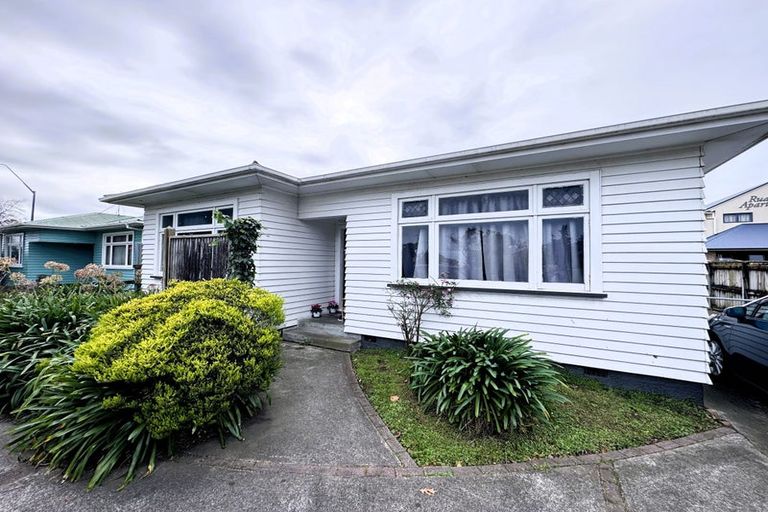 Photo of property in 9 Ruahine Street, Roslyn, Palmerston North, 4414