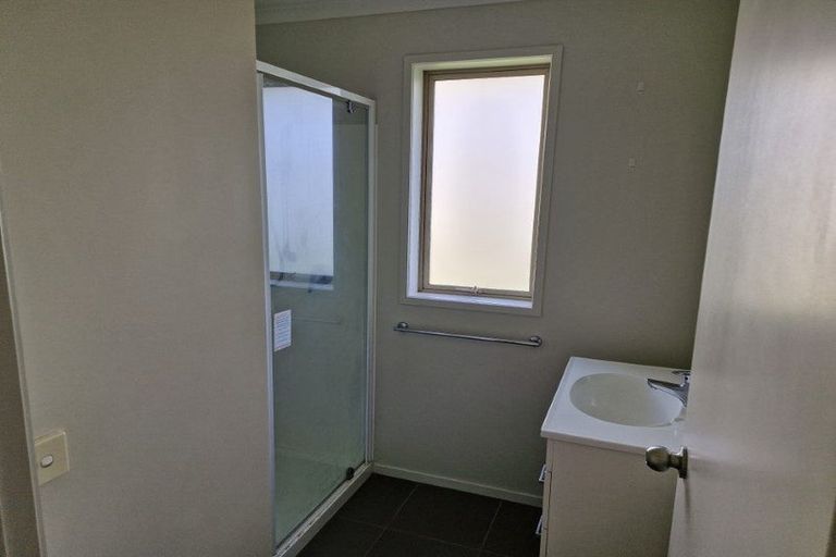 Photo of property in 4b Northpoint Way, Bell Block, New Plymouth, 4312