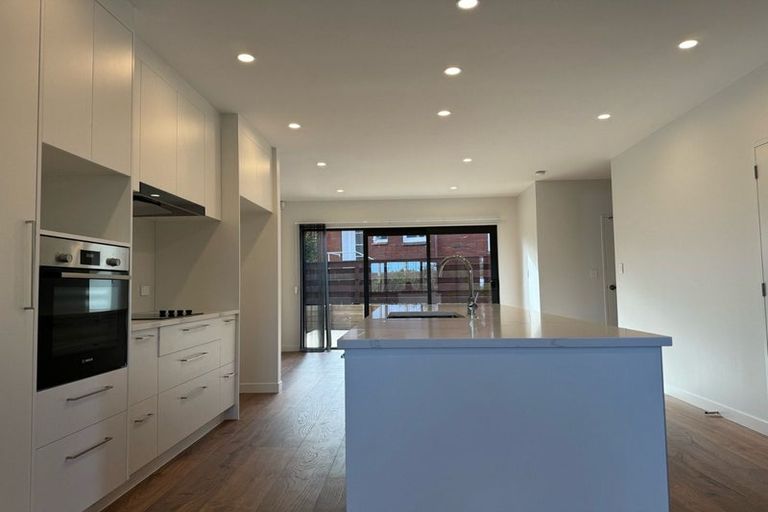 Photo of property in 40b Knightsbridge Drive, Forrest Hill, 0620