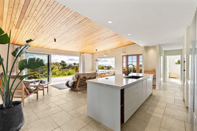 Photo of property in 19 Sandridge Terrace, Pohara, Takaka, 7183