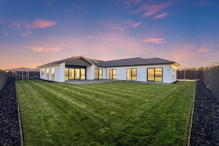 Photo of property in 22 Verdeco Boulevard, Lincoln, 7608
