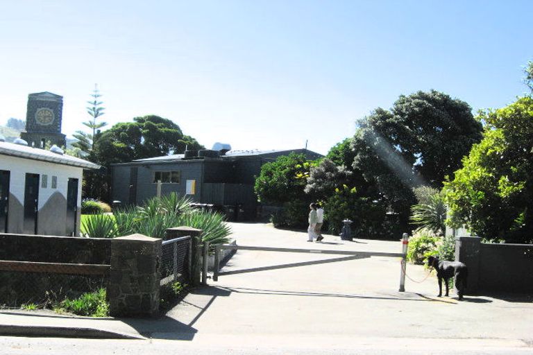 Photo of property in 2 Heberden Avenue, Sumner, Christchurch, 8081