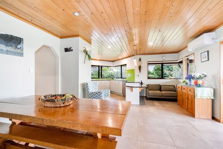 Photo of property in 211 Gray Road, Te Kamo, Kamo, 0185