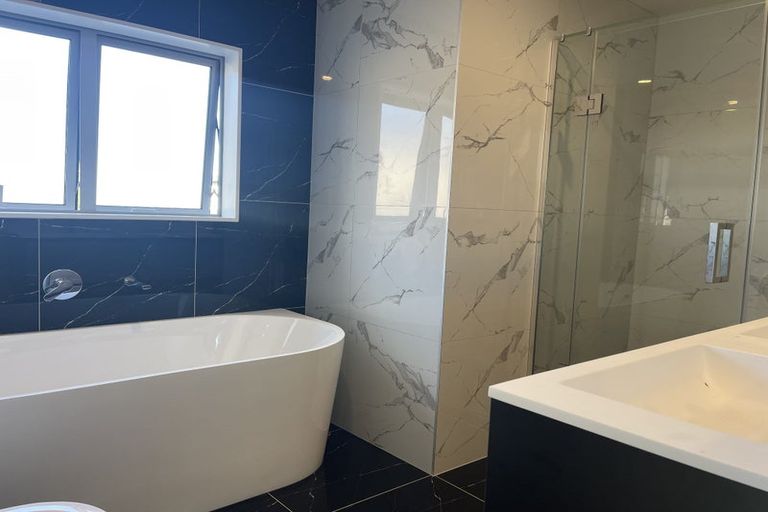 Photo of property in 3 Skanda Crescent, Flat Bush, Auckland, 2019