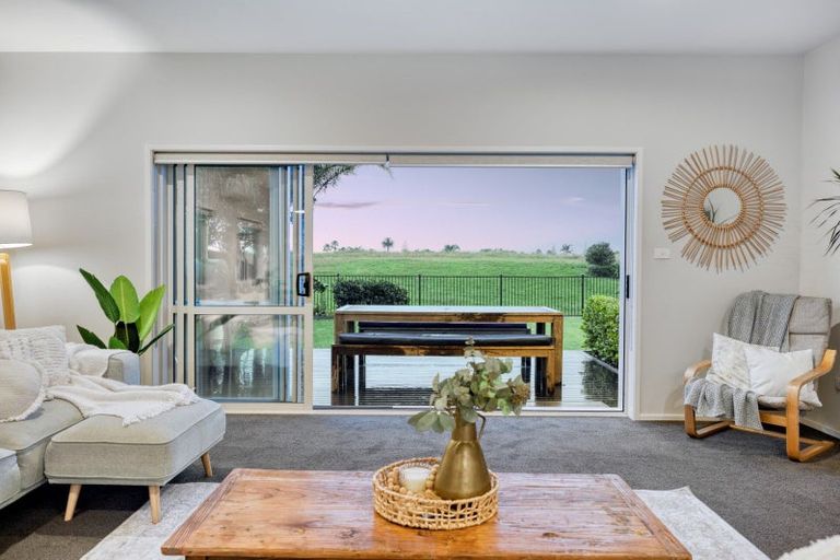 Photo of property in 36 Selliera Place, Papamoa Beach, Papamoa, 3118