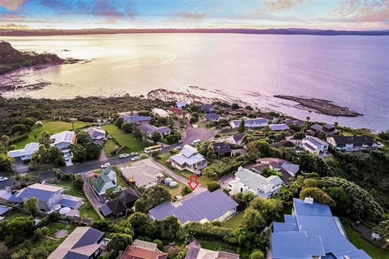 Photo of property in 9 Siesta Terrace, Gulf Harbour, Whangaparaoa, 0930