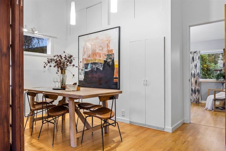 Photo of property in 152 Riverlaw Terrace, Saint Martins, Christchurch, 8022