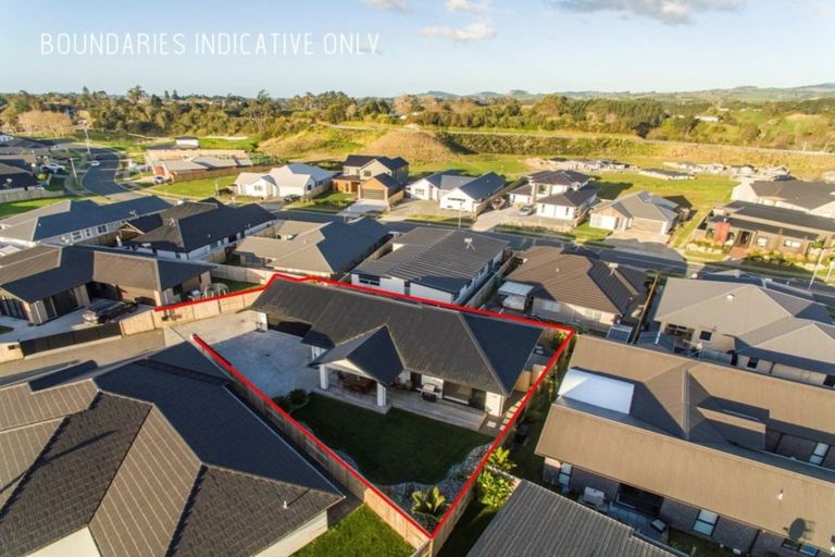 Photo of property in 53 Kahuparere Crescent, Pyes Pa, Tauranga, 3112