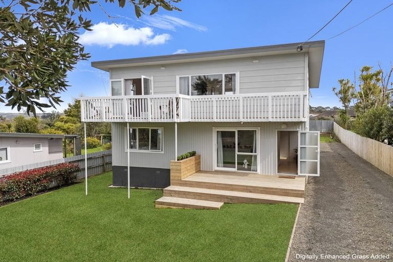 Photo of property in 8 James Mcleod Road, Shelly Beach, Helensville, 0874