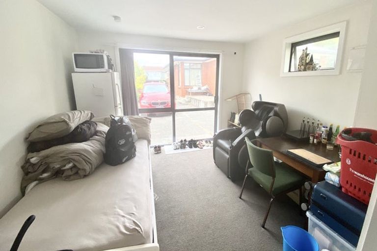 Photo of property in 17 Nortons Road, Avonhead, Christchurch, 8042