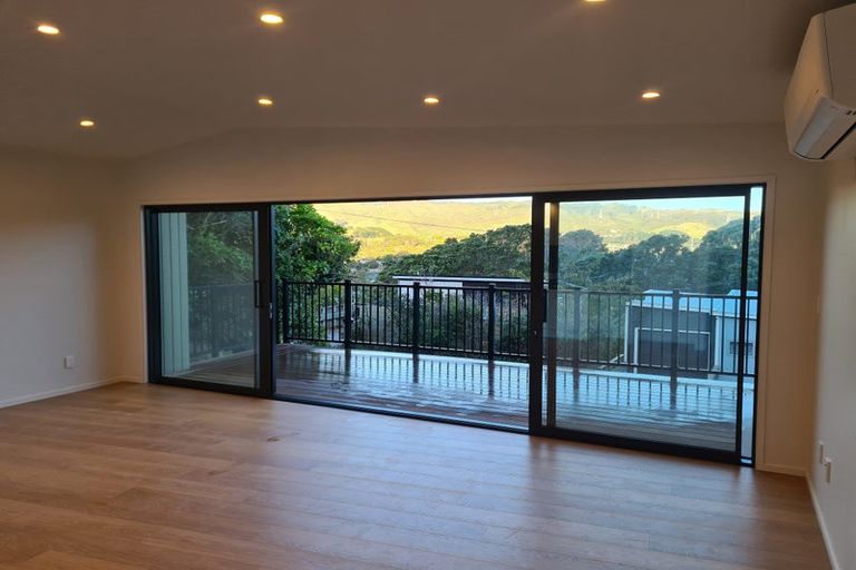 Photo of property in 12 Chester Road, Tawa, Wellington, 5028