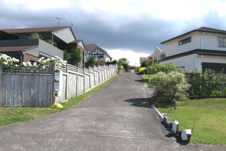 Photo of property in 8 Parkside Road, West Harbour, Auckland, 0618