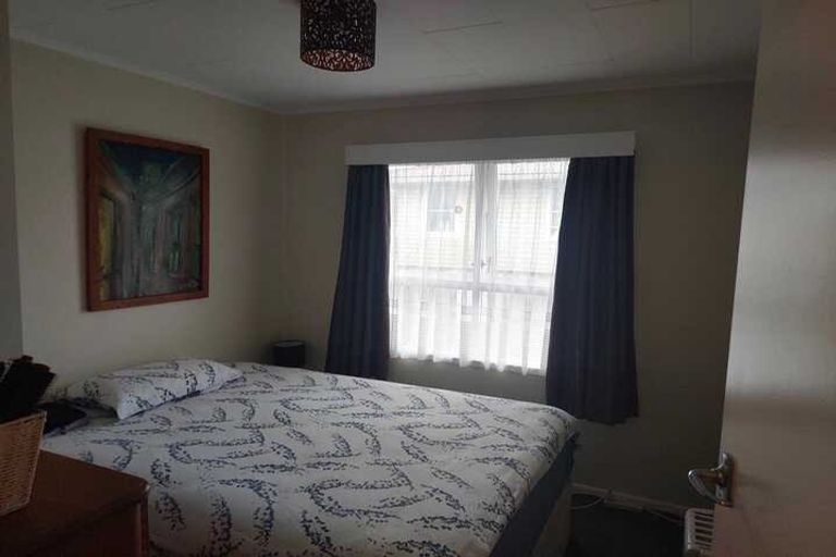 Photo of property in 15 Wakefield Road, Favona, Auckland, 2024