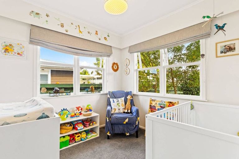 Photo of property in 19 Brennan Avenue, Te Atatu Peninsula, Auckland, 0610