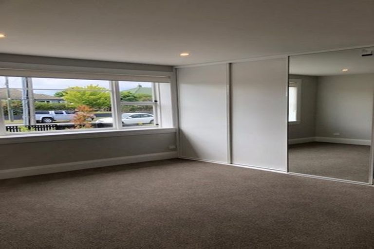Photo of property in 207 Weston Road, St Albans, Christchurch, 8052