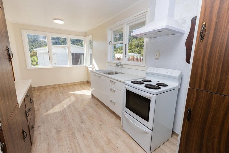 Photo of property in 9 Wickes Street, Cobden, Greymouth, 7802