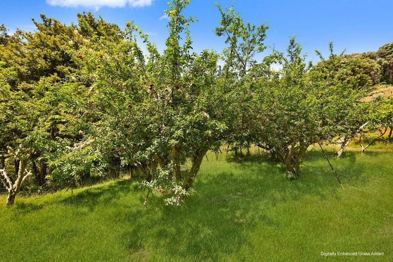 Photo of property in 50 Waitoki Road, Waitoki, Kaukapakapa, 0871