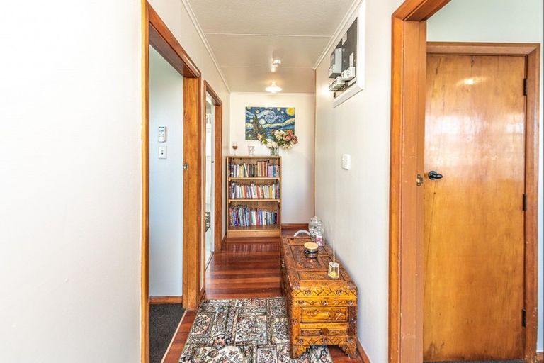 Photo of property in 1 Matarawa Street, Whanganui East, Whanganui, 4500