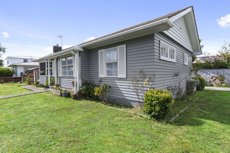 Photo of property in 8 Karamu Crescent, Wainuiomata, Lower Hutt, 5014