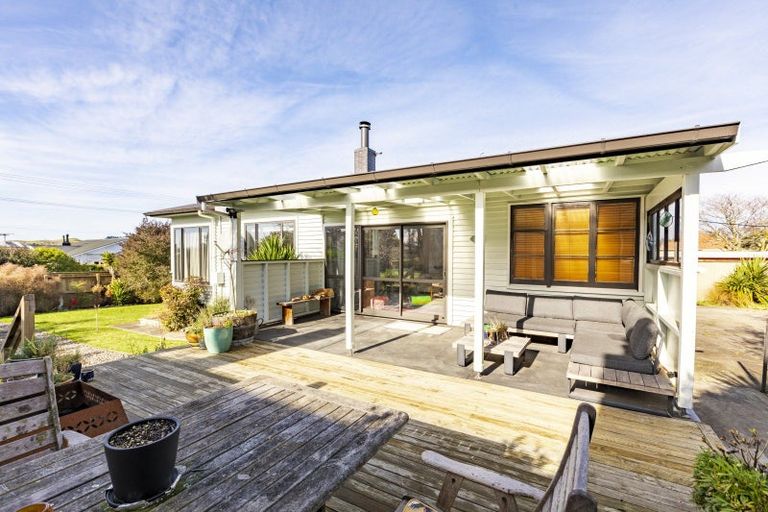 Photo of property in 16 Tavistock Road, Waipukurau, 4200