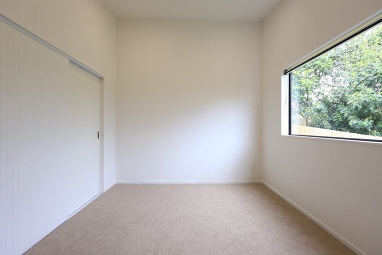 Photo of property in 25 Hutchinson Avenue, New Lynn, Auckland, 0600