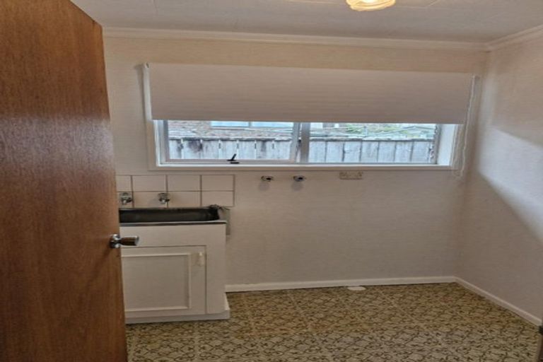 Photo of property in 31 Truby King Street, Merrilands, New Plymouth, 4312