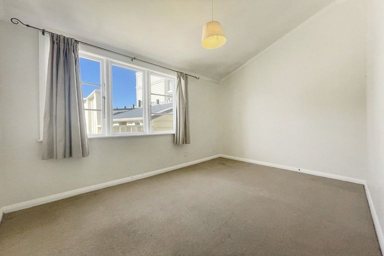 Photo of property in 233 Adelaide Road, Newtown, Wellington, 6021